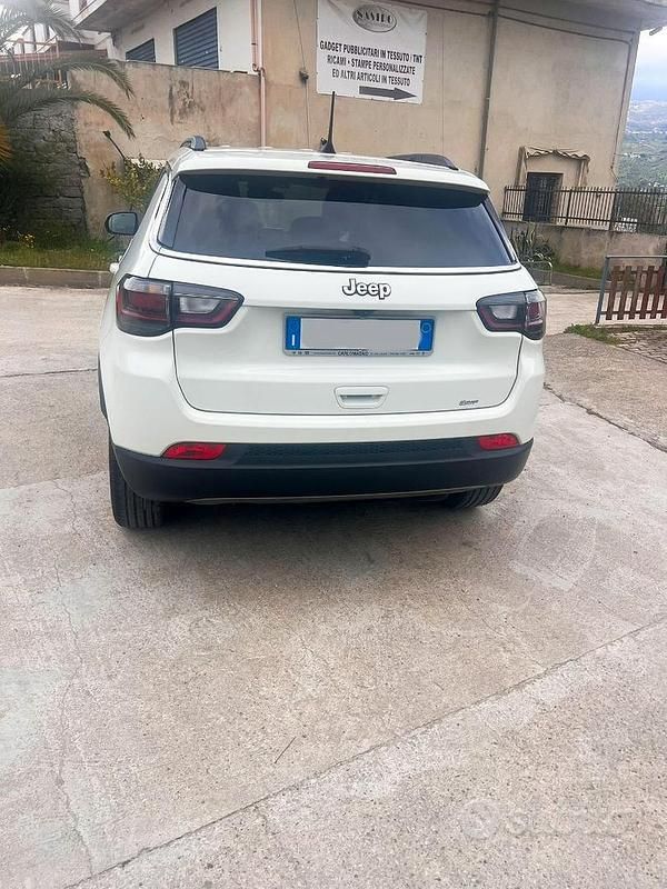 Usata Jeep Compass 131 CV (96 kW) 2024 Bianco SUV