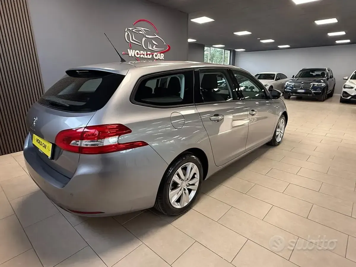 Usata Peugeot 308 Business-Line 116 CV (85 kW) 2014 Grigio Station wagon