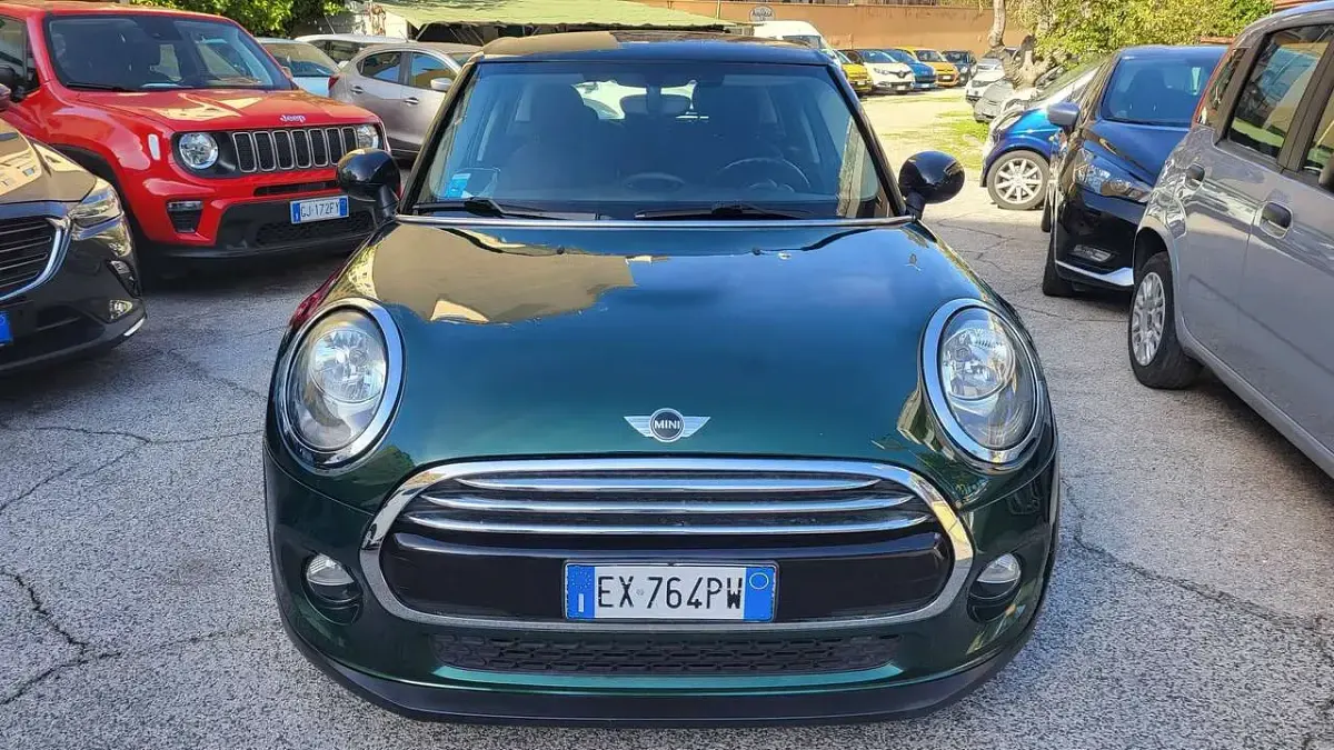 Usata Mini Cooper D Business 116 CV (85 kW) 2015 Verde Utilitaria