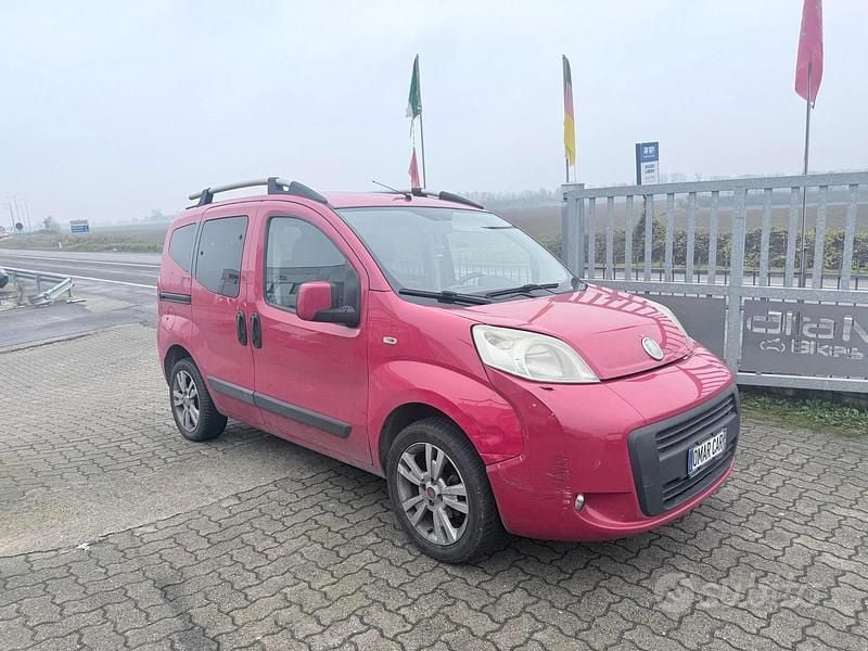 Usata Fiat Qubo Trekking 73 CV (53 kW) 2009 Rosso Monovolume