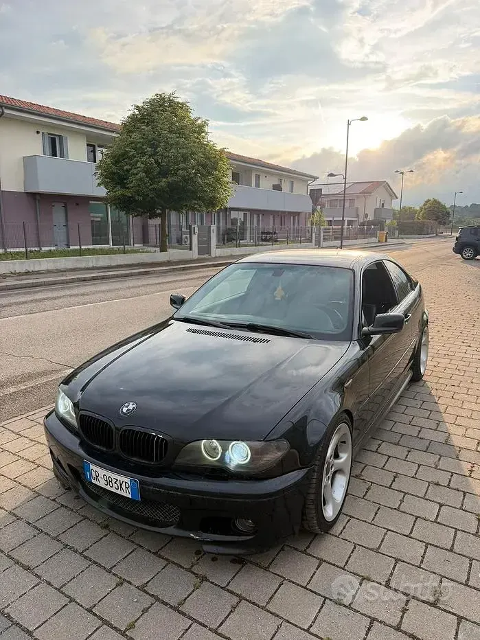 Usata BMW 330 Performance 231 CV (169 kW) 2004 Nero Coupé