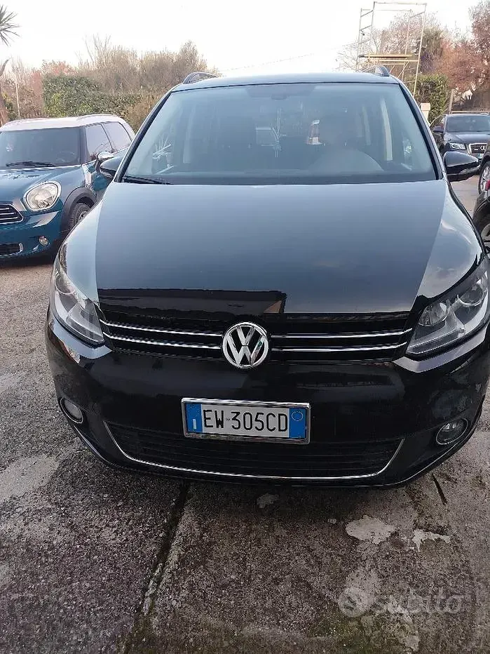 Usata VW Touran 105 CV (77 kW) 2014 Nero Monovolume