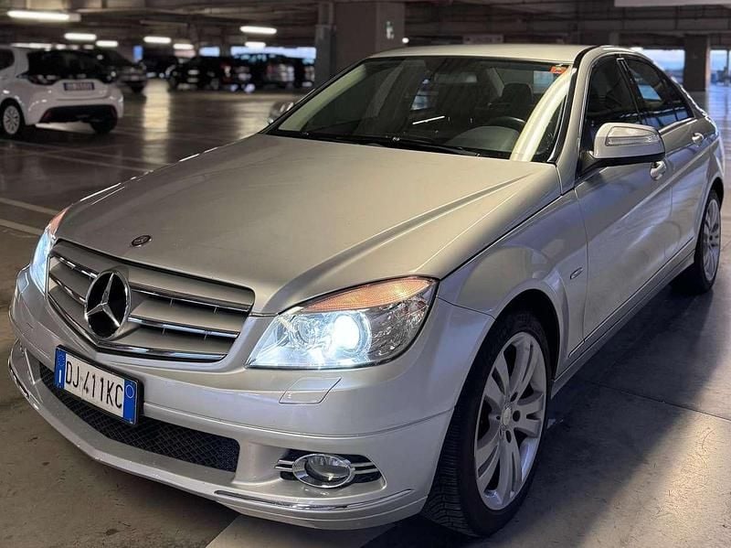 Usata Mercedes C280 Avantgarde 231 CV (169 kW) 2007 Argento Berlina