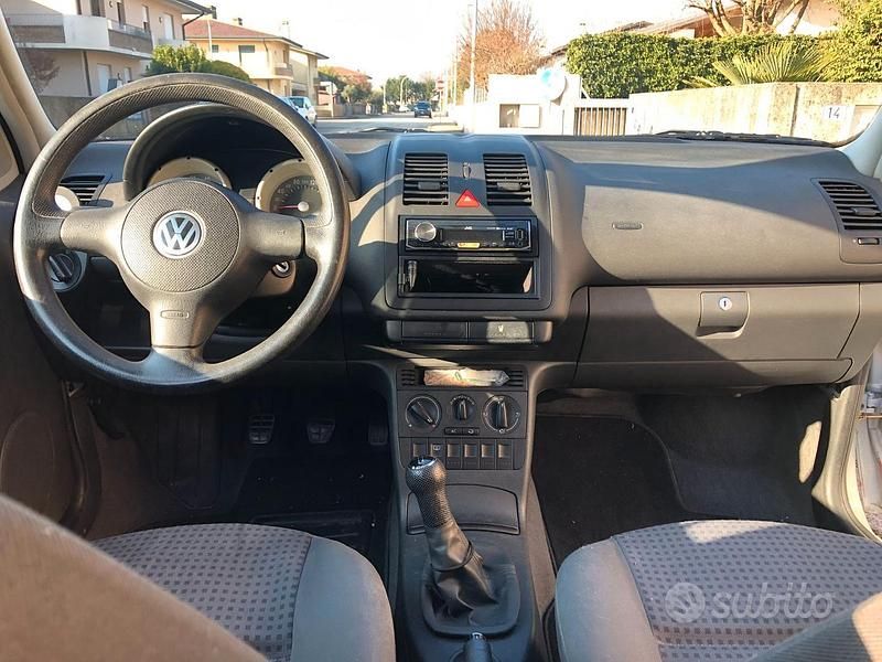 Usata VW Polo 2000 Grigio Berlina
