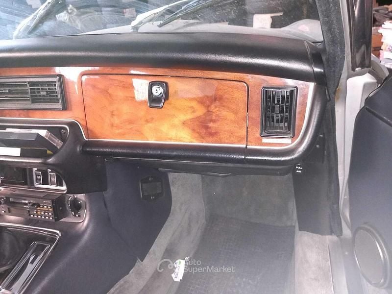 Usata Jaguar XJ S 205 CV (150 kW) 1981 Argento Berlina