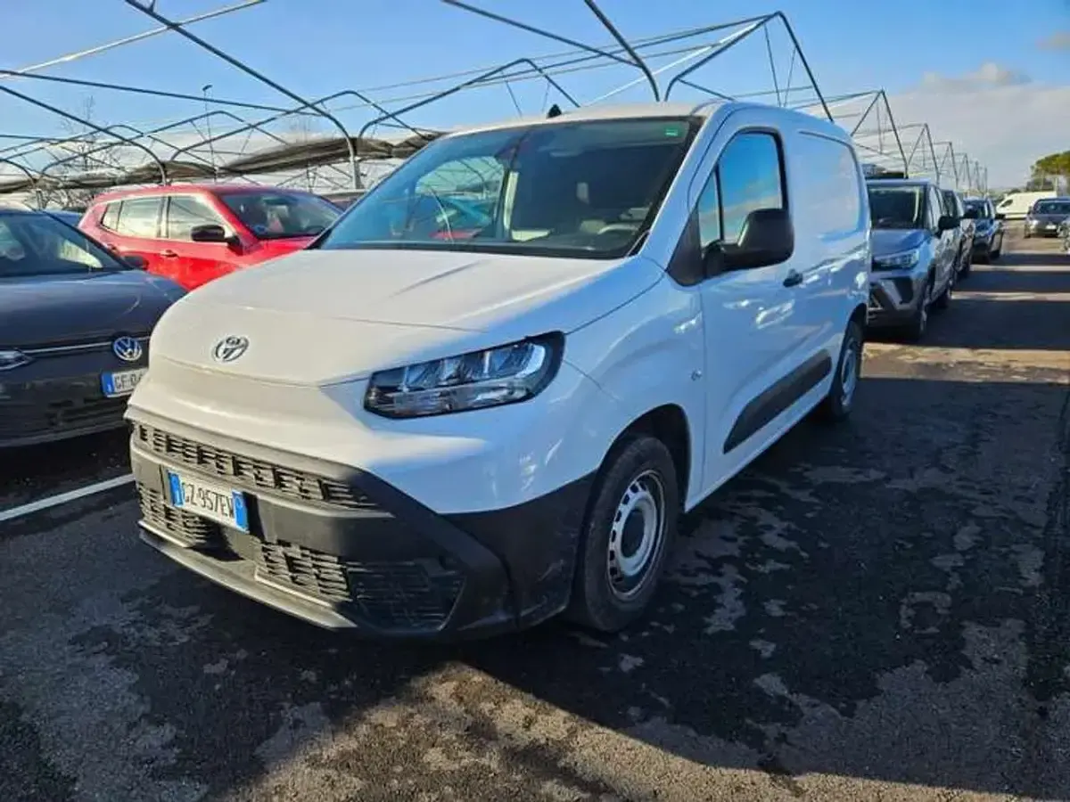 Usata Toyota Proace City City 101 CV (74 kW) 2025 Bianco Monovolume