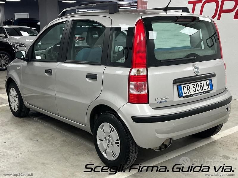 Usata Fiat Panda 60 CV (44 kW) 2005 Argento Berlina