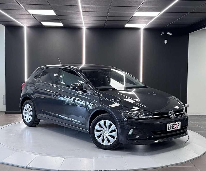 Pastello Usata 2019 VW Polo Comfortline Tre volumi | 16.900 € (Buon prezzo) - Immagine 1/4