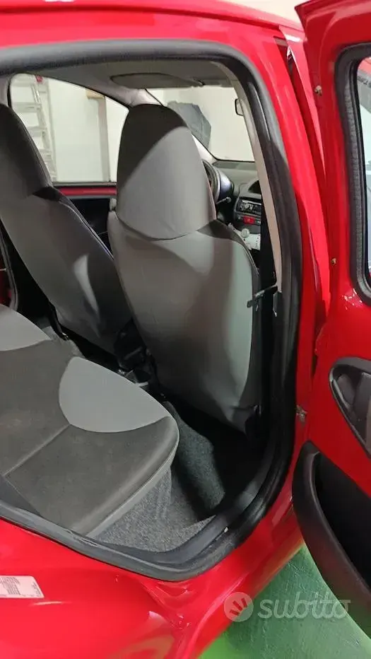 Usata Citroën C1 Attraction 68 CV (50 kW) 2013 Rosso Utilitaria