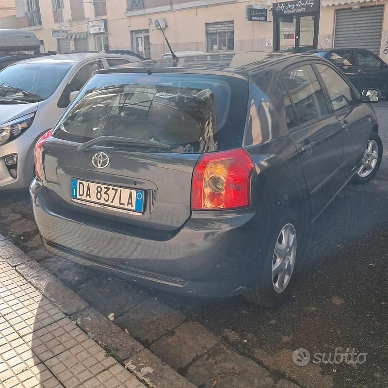Usata Toyota Corolla 2006 Grigio Berlina