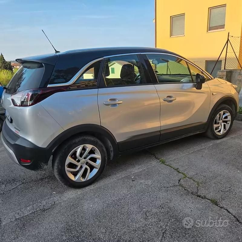 Usata Opel Crossland 102 CV (75 kW) 2020 Grigio SUV