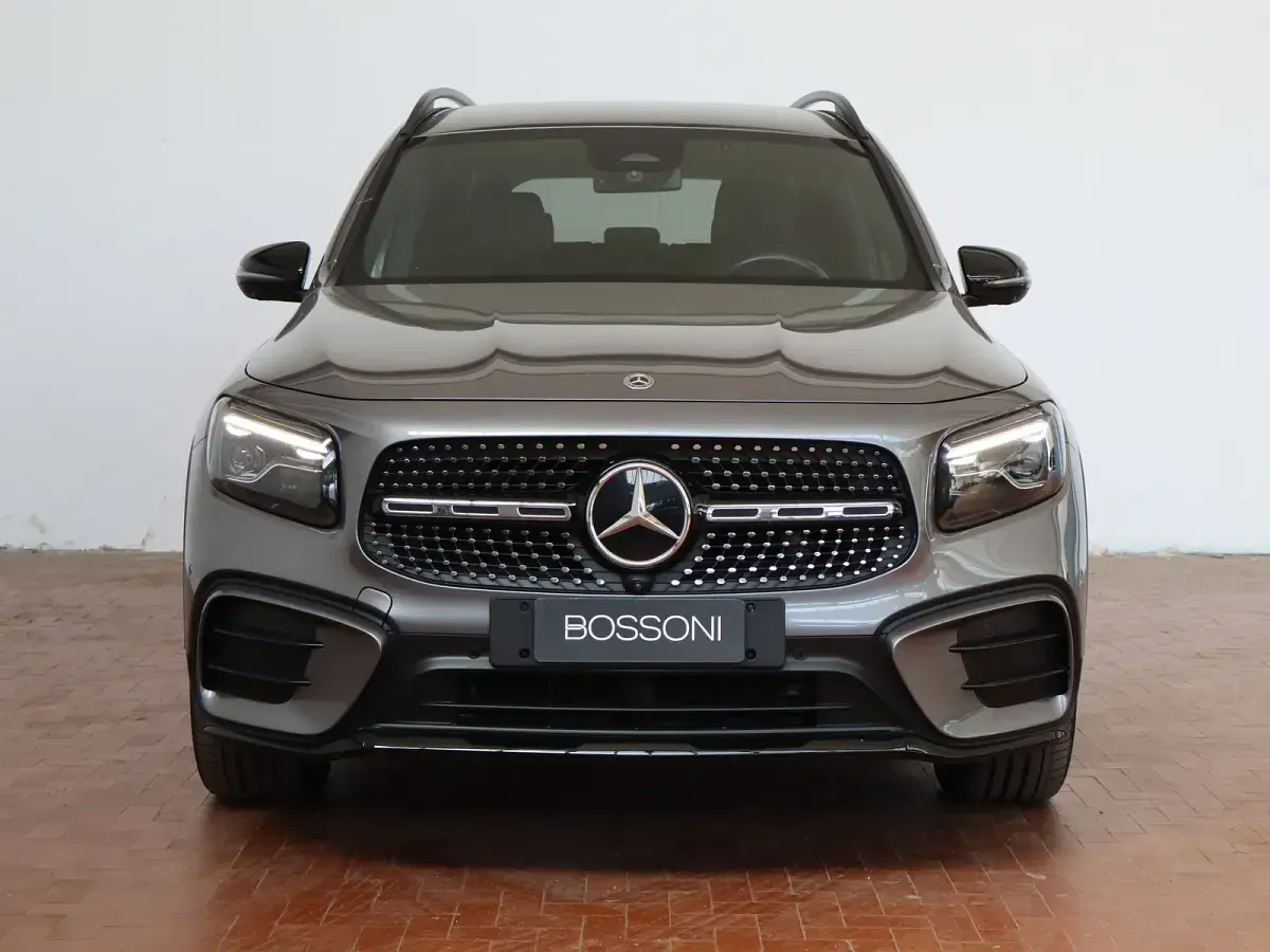 Usata Mercedes GLB200 Advanced Plus 150 CV (110 kW) 2024 Grigio SUV