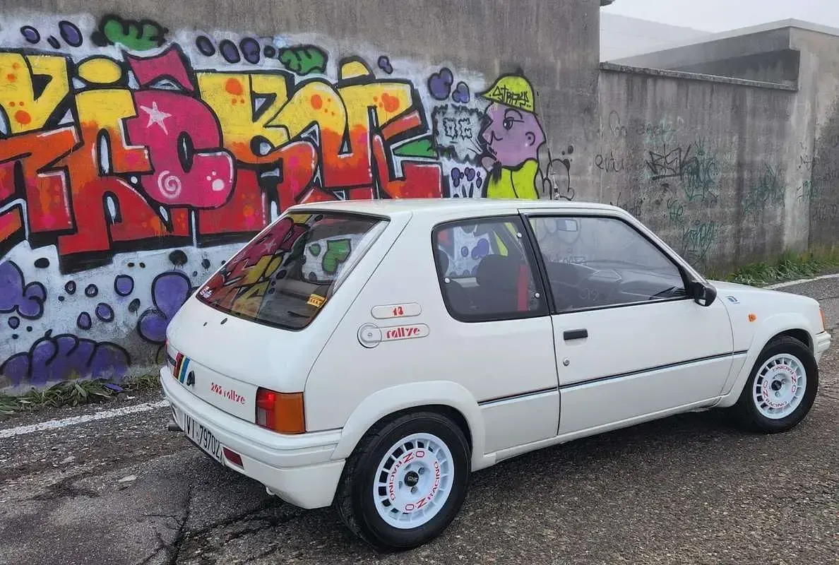 Usata Peugeot 205 101 CV (74 kW) 1990 Berlina