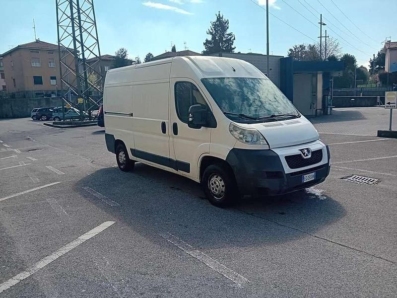 Usata Peugeot Boxer Comfort 120 CV (88 kW) 2012 Furgone