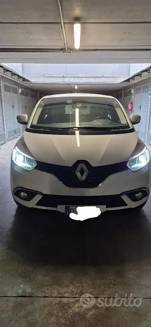 Usata Renault Scenic E-Tech 116 CV (85 kW) 2018 Bianco Monovolume