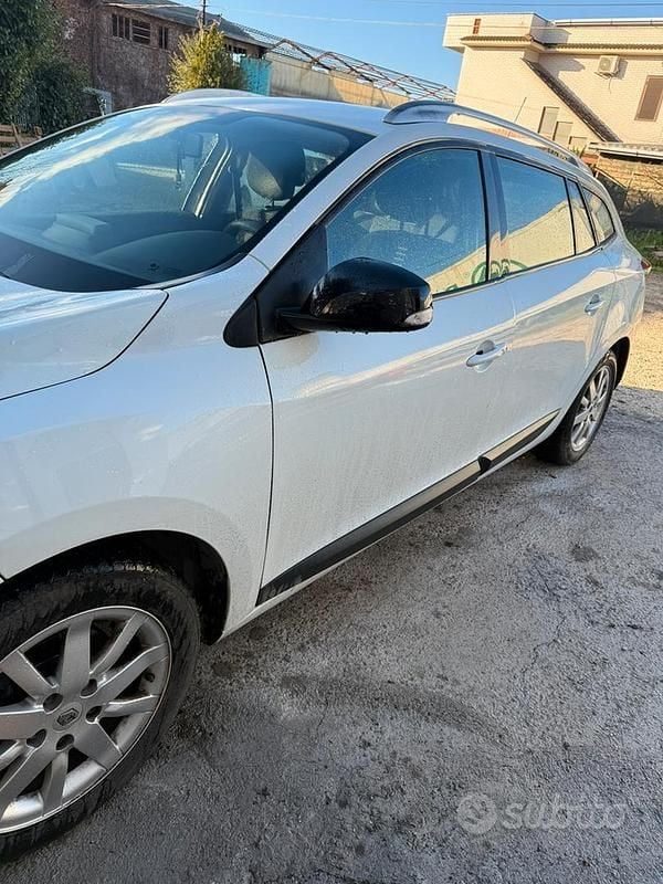 Usata Renault Mégane GrandTour 110 CV (80 kW) 2010 Bianco Station wagon