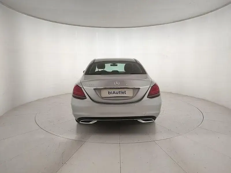 Usata Mercedes C180 122 CV (89 kW) 2019 Argento Berlina
