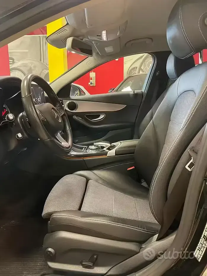 Usata Mercedes C250 Premium 204 CV (150 kW) 2017 Nero Station wagon