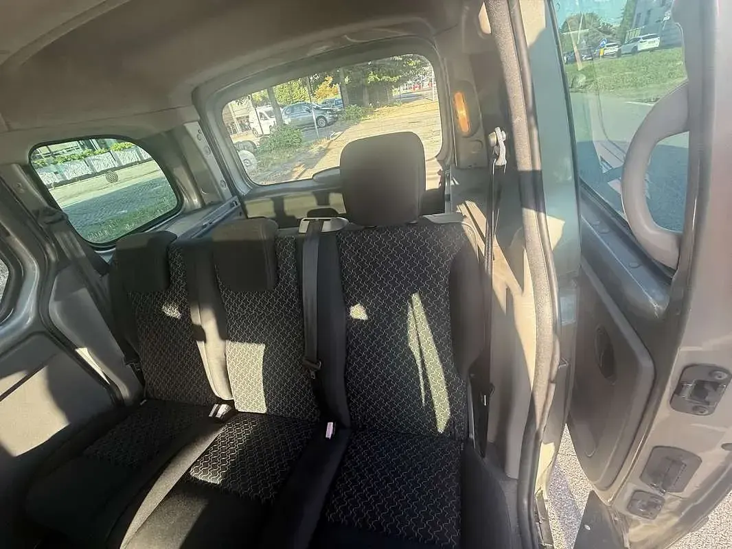 Usata Renault Kangoo 80 CV (58 kW) 2011 Monovolume