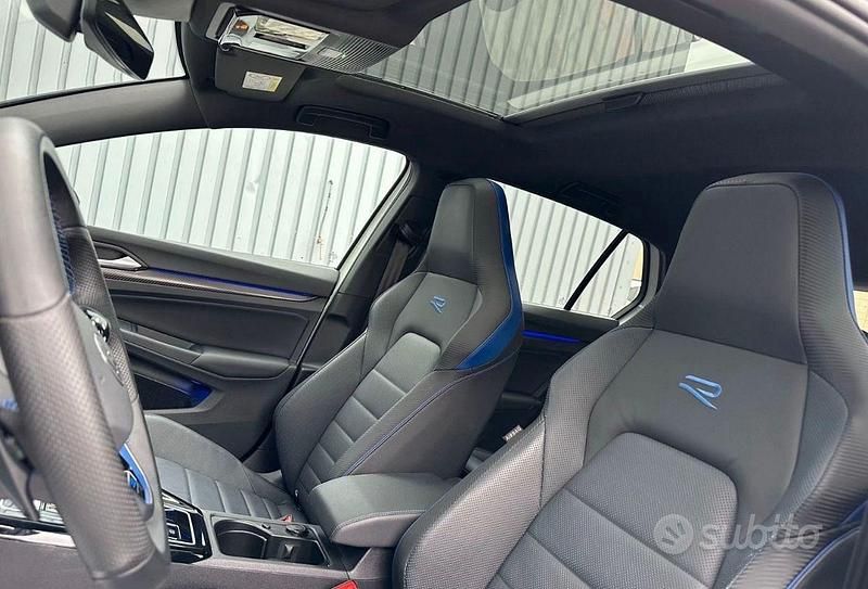 Usata VW Golf VIII 333 CV (244 kW) 2023 Bianco Berlina