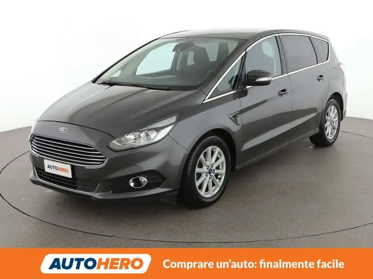 Usata Ford S-MAX Titanium 179 CV (131 kW) 2017 Grigio Monovolume