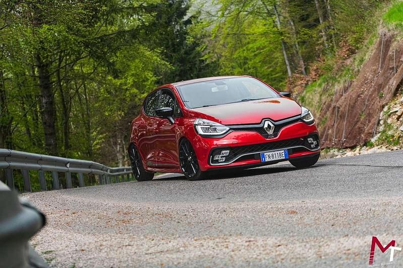 Usata Renault Clio IV R.S. 200 CV (147 kW) 2018 Berlina