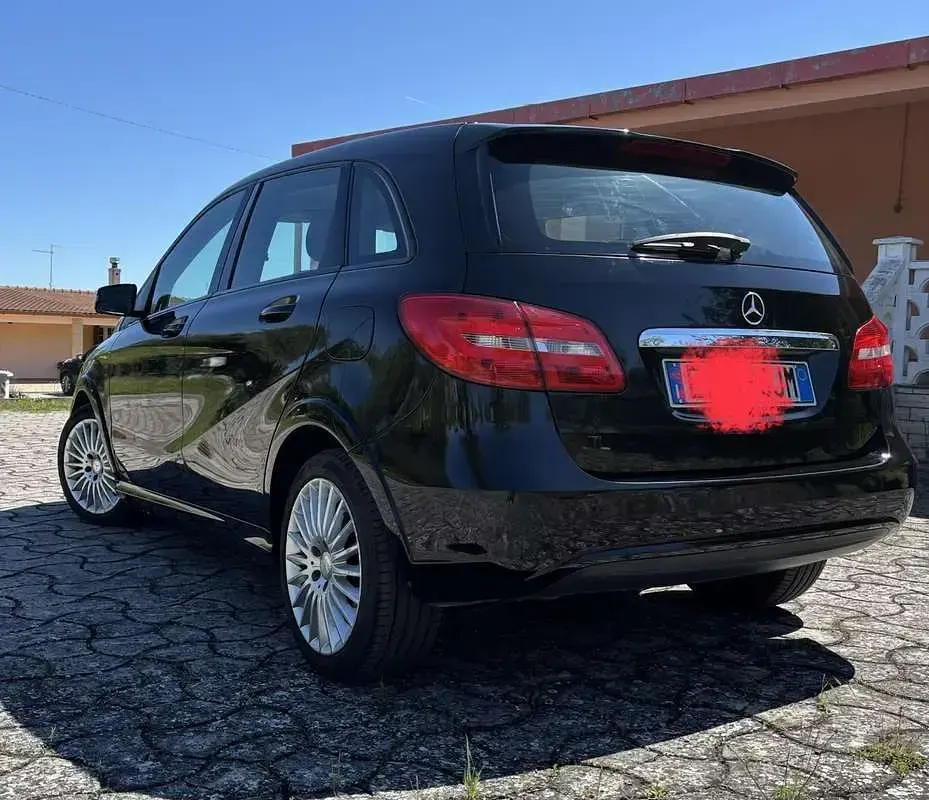 Usata Mercedes B200 Premium 156 CV (114 kW) 2015 Utilitaria
