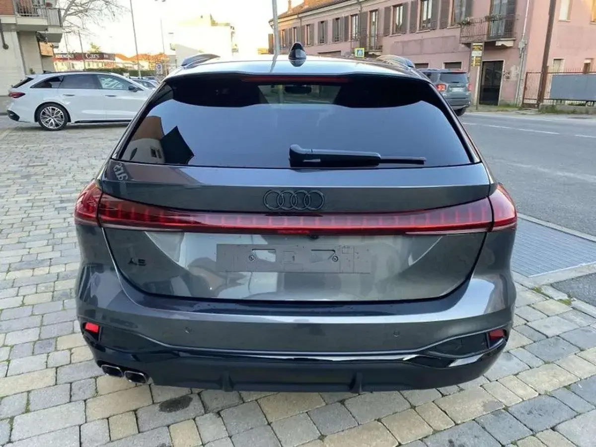 Nuova Audi A5 Ambiente 204 CV (150 kW) 2025 Grigio Station wagon