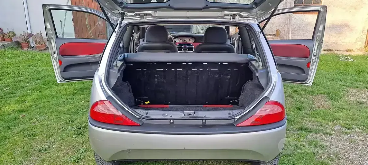 Usata Lancia Ypsilon 60 CV (44 kW) 2000 Grigio Utilitaria