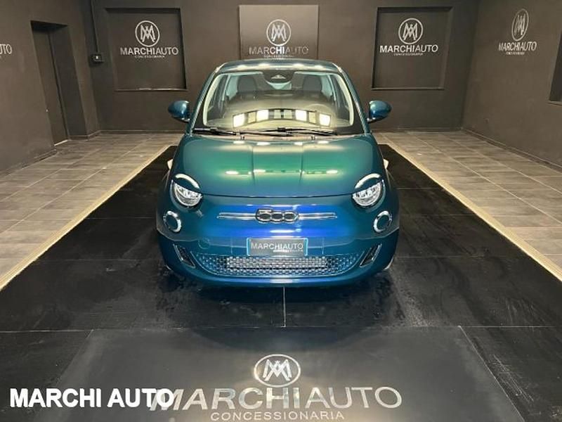 Usata Fiat 500e 69 kW (95 CV) 2024 Verde Berlina