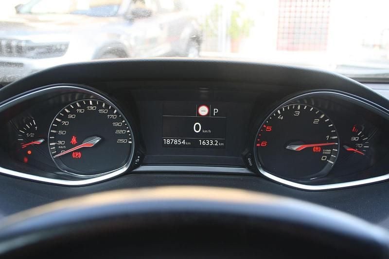 Usata Peugeot 308 Allure 130 CV (95 kW) 2019 Grigio Berlina