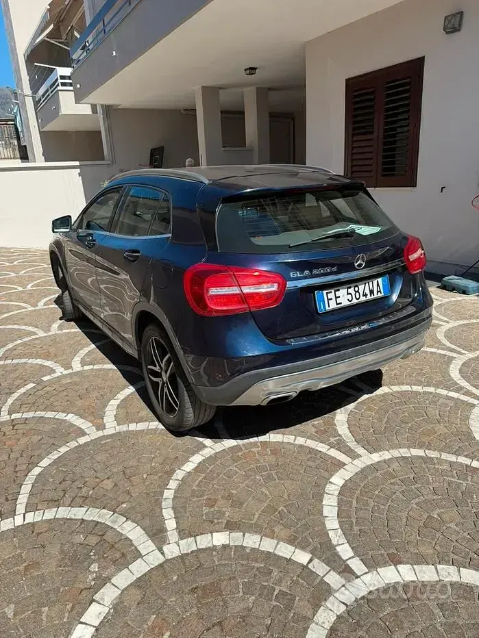 Usata Mercedes GLA200 136 CV (100 kW) 2016 SUV