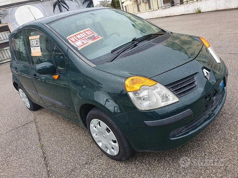 Usata Renault Modus 75 CV (55 kW) 2012 Verde Monovolume