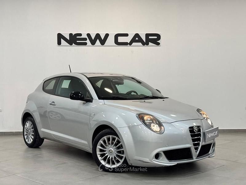 Usata Alfa Romeo MiTo 84 CV (61 kW) 2015 Argento Utilitaria