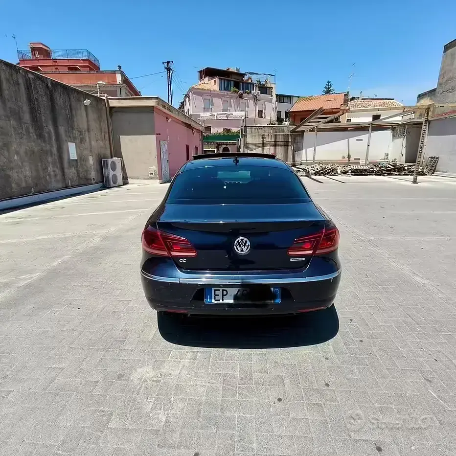 Usata VW CC 140 CV (102 kW) 2013 Blu Berlina
