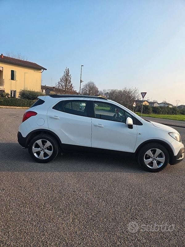 Usata Opel Mokka Cosmo 140 CV (102 kW) 2015 Bianco SUV