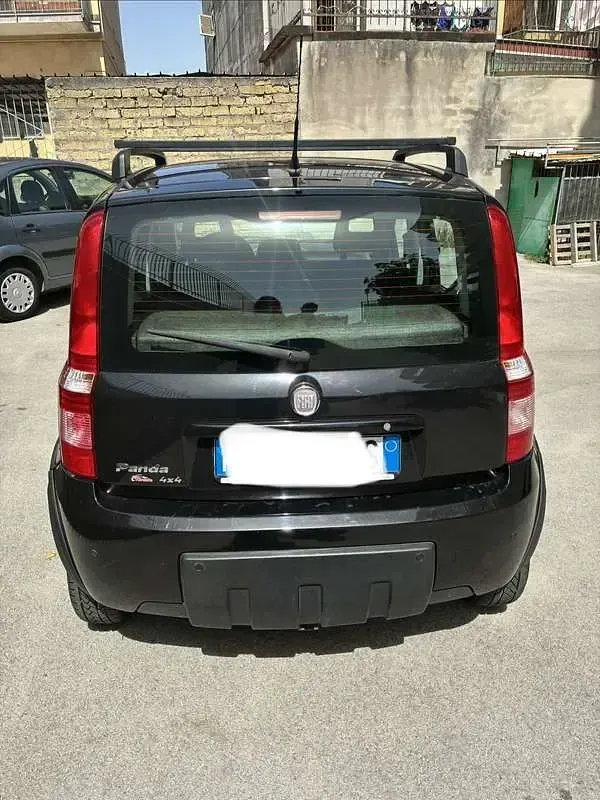 Usata Fiat Panda 4x4 Climbing 69 CV (50 kW) 2012 Utilitaria