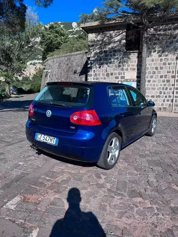 Usata VW Golf IV 105 CV (77 kW) 2006 Berlina