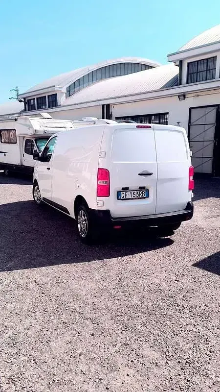 Usata Opel Vivaro-e Combi 122 CV (89 kW) 2021 Monovolume