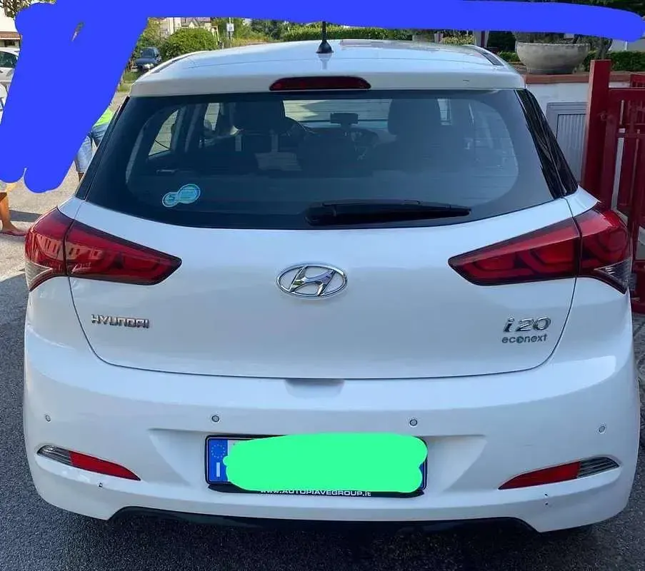 Usata Hyundai i20 Comfort 83 CV (61 kW) 2016 Utilitaria