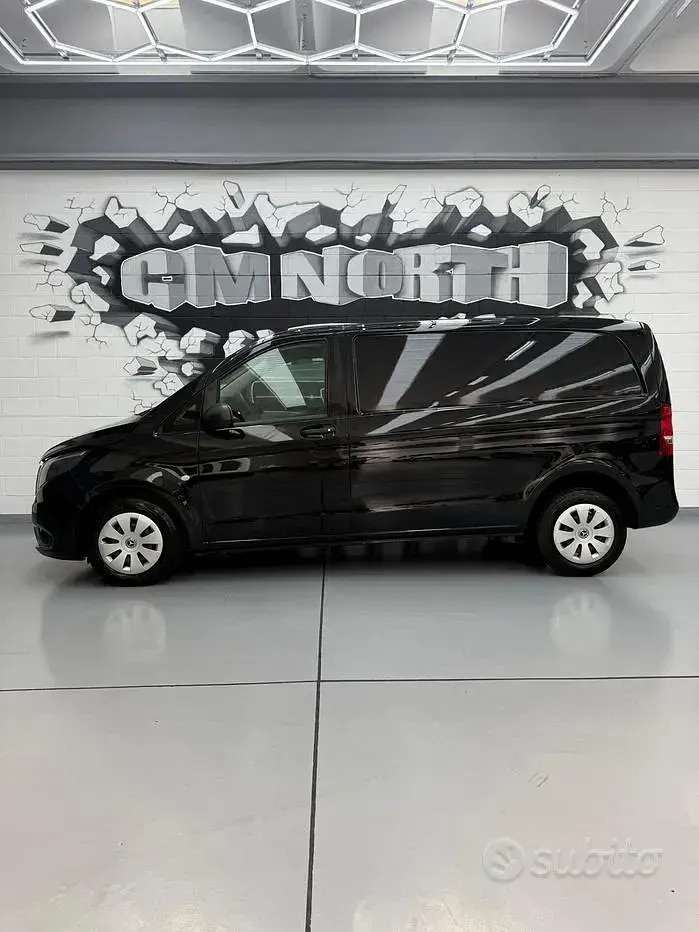 Usata Mercedes Vito 102 CV (75 kW) 2022 Nero Furgone