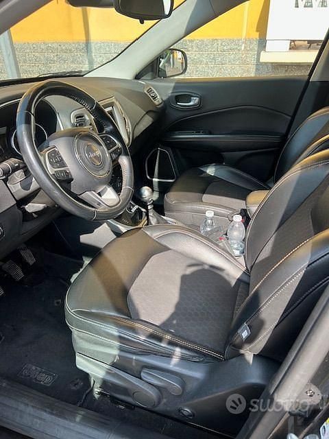 Usata Jeep Compass Longitude 140 CV (102 kW) 2018 Nero SUV