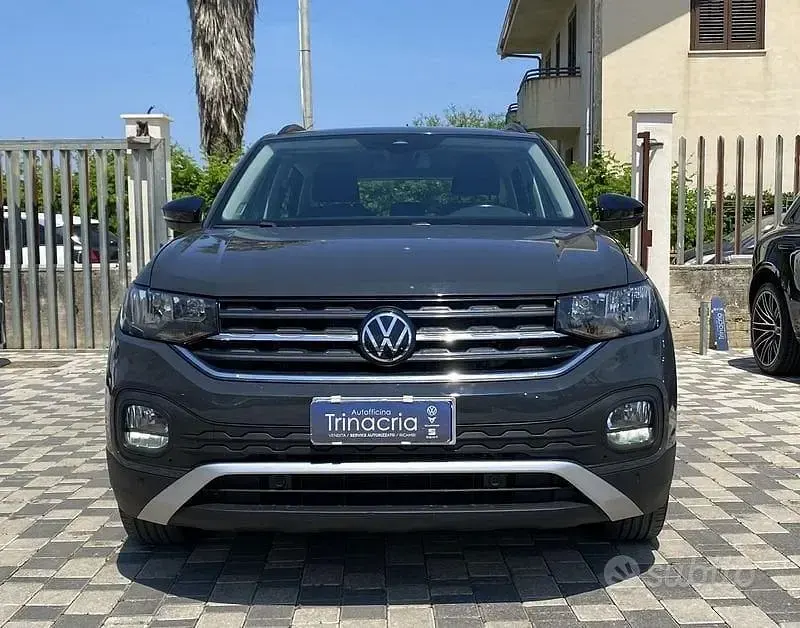 Usata VW T-Cross Style 110 CV (80 kW) 2021 Grigio SUV