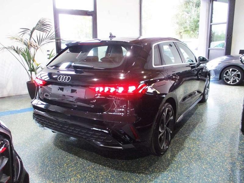 Nuova Audi A3 S-Line 150 CV (110 kW) 2025 Nero Berlina