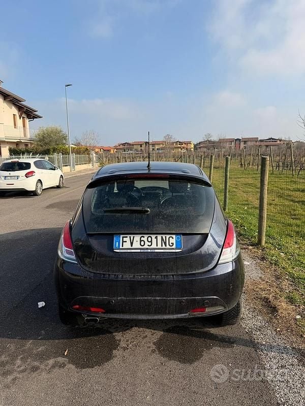 Usata Lancia Ypsilon Gold 69 CV (50 kW) 2019 Utilitaria