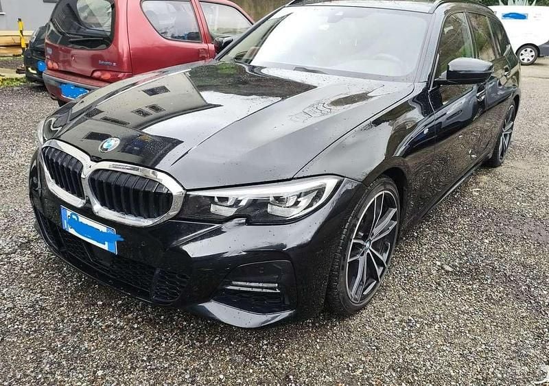 Nero Usata 2021 BMW 318 M Sport Station wagon | 24.000 € (Ottimo prezzo) - Immagine 1/4