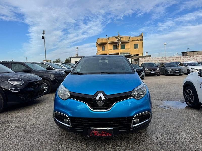 Usata Renault Captur 110 CV (80 kW) 2016 Blu SUV