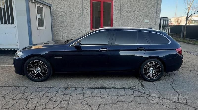 Usata BMW 520 190 CV (139 kW) 2014 Blu Station wagon