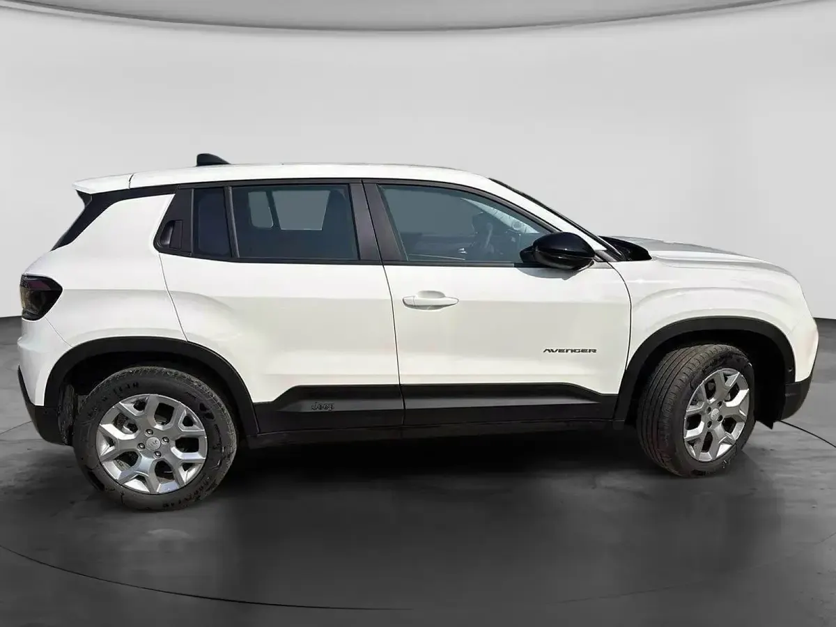 Usata Jeep Avenger Altitude 101 CV (74 kW) 2024 Bianco SUV