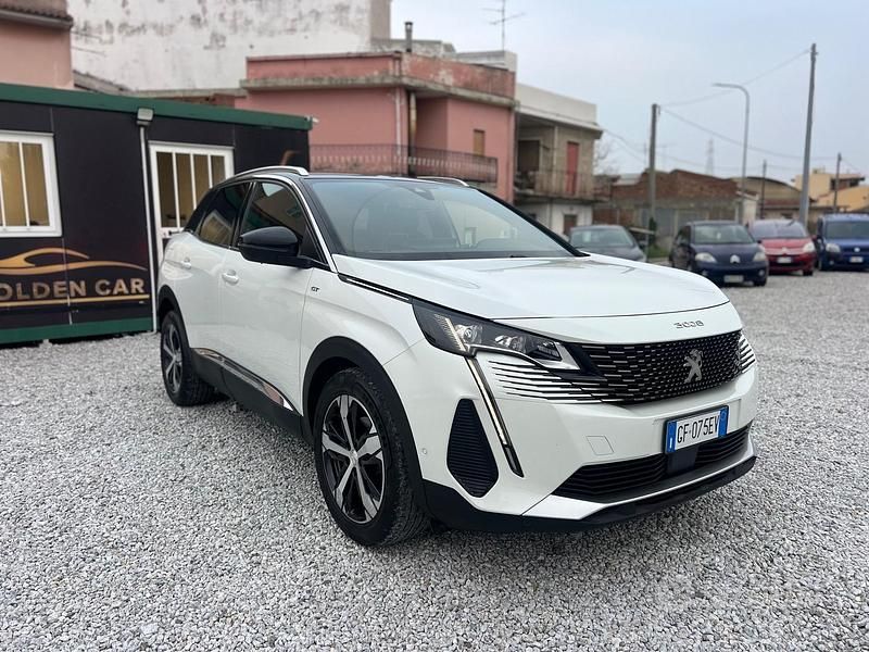 Usata Peugeot 3008 GT-line 130 CV (95 kW) 2021 Bianco SUV